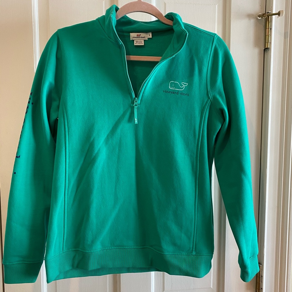 Vineyard vines pullover size small